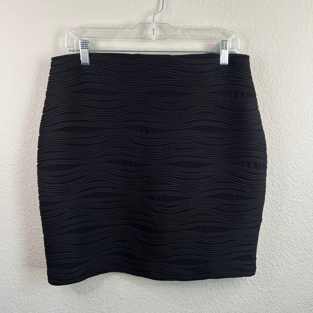 Joseph Ribkoff Black Mini Pencil Skirt Women's 14 Wave Textured Dark Feminine